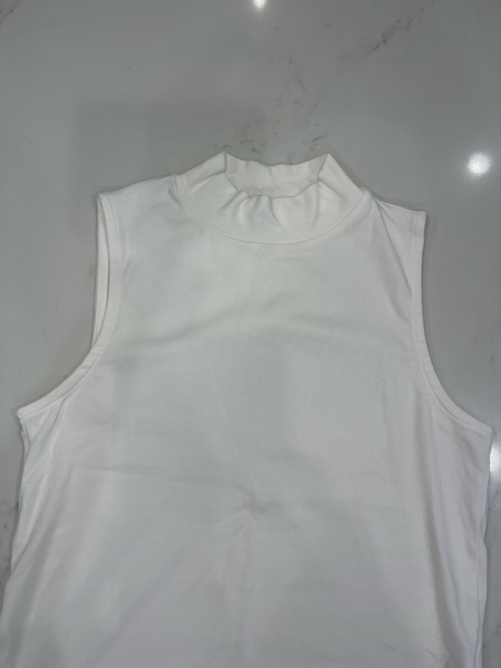 NWOT GAP Sleeveless Mock Neck Tank Top - White - Picture 4 of 12